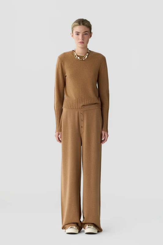Shrunken Crew in Almond