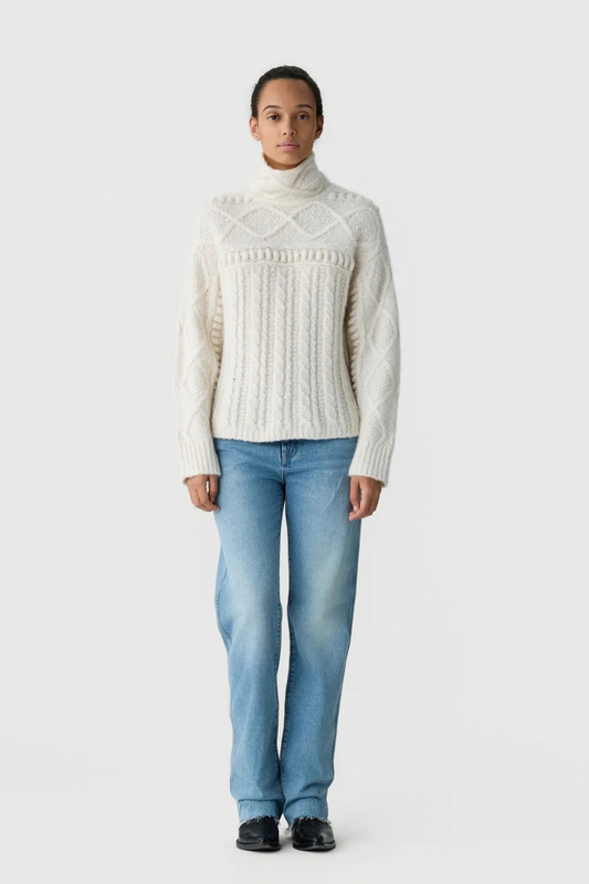 Super Cloud Turtleneck in Cream