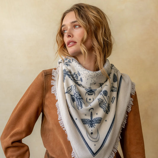 Gaia Cashmere Bandana in Ivory/Midnight