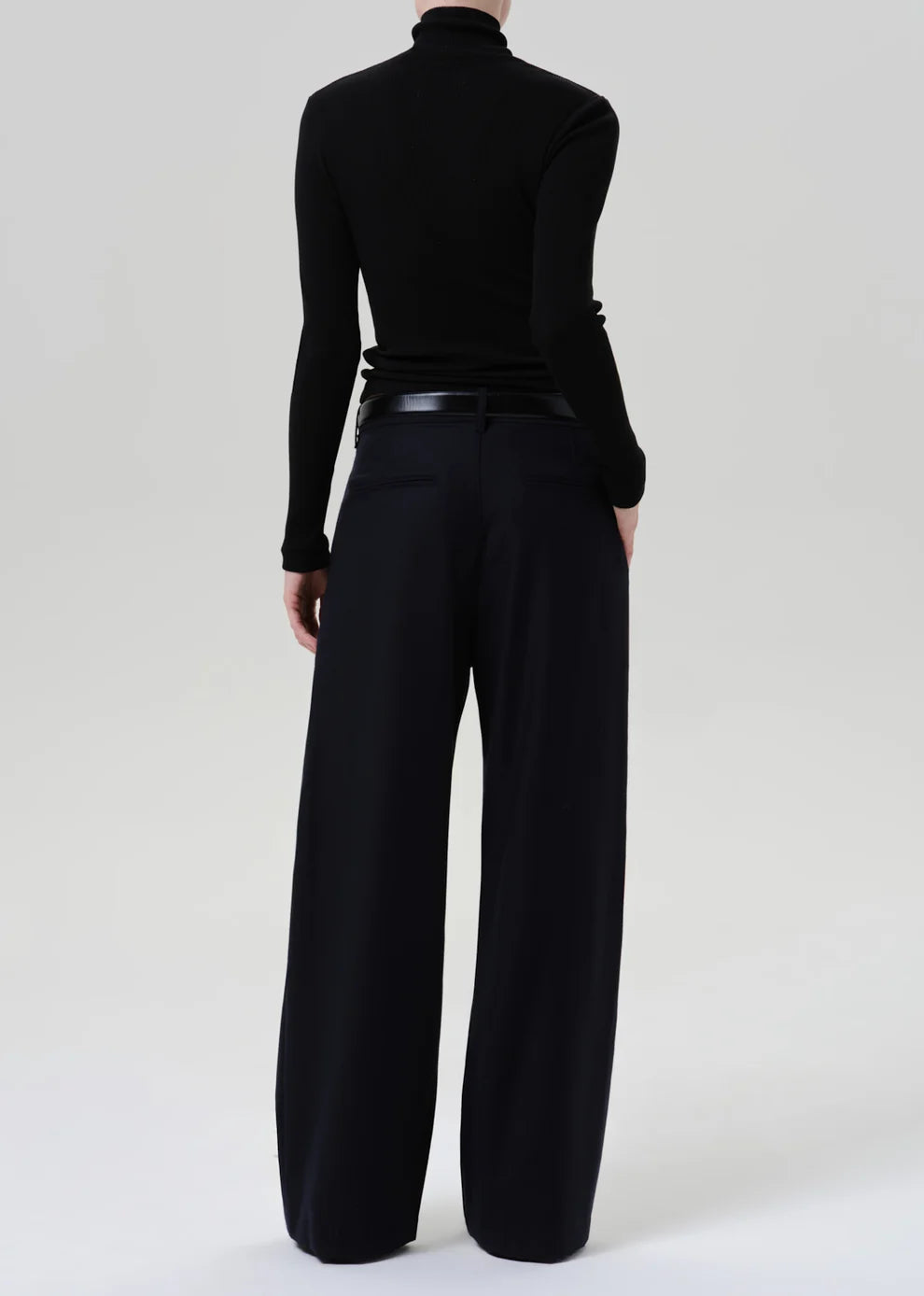 Ines Italian Virgin Wool Trouser In Navy
