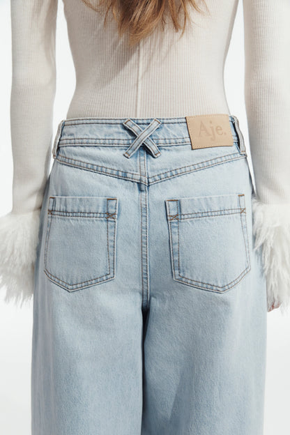 Rylan Extra Wide Leg Jean in Light Wash