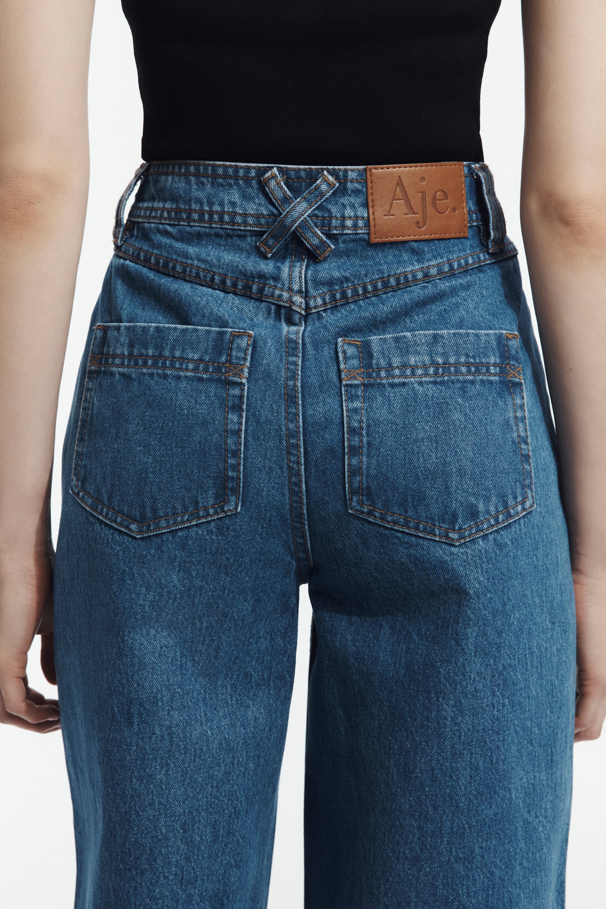 Rylan Extra Wide Leg Jean in Mid Wash
