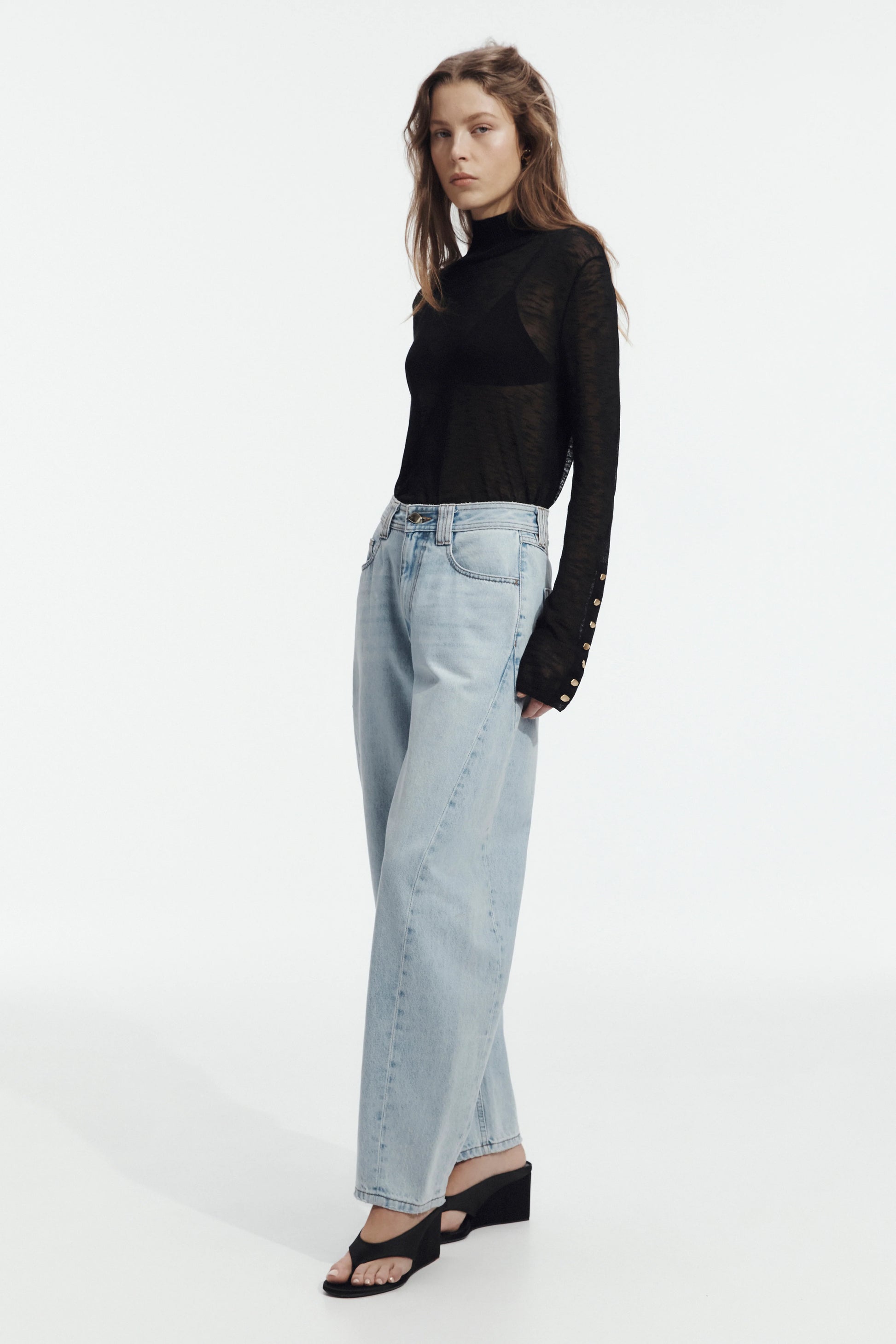 Stevie Barrel Ankle Jean in Light Wash