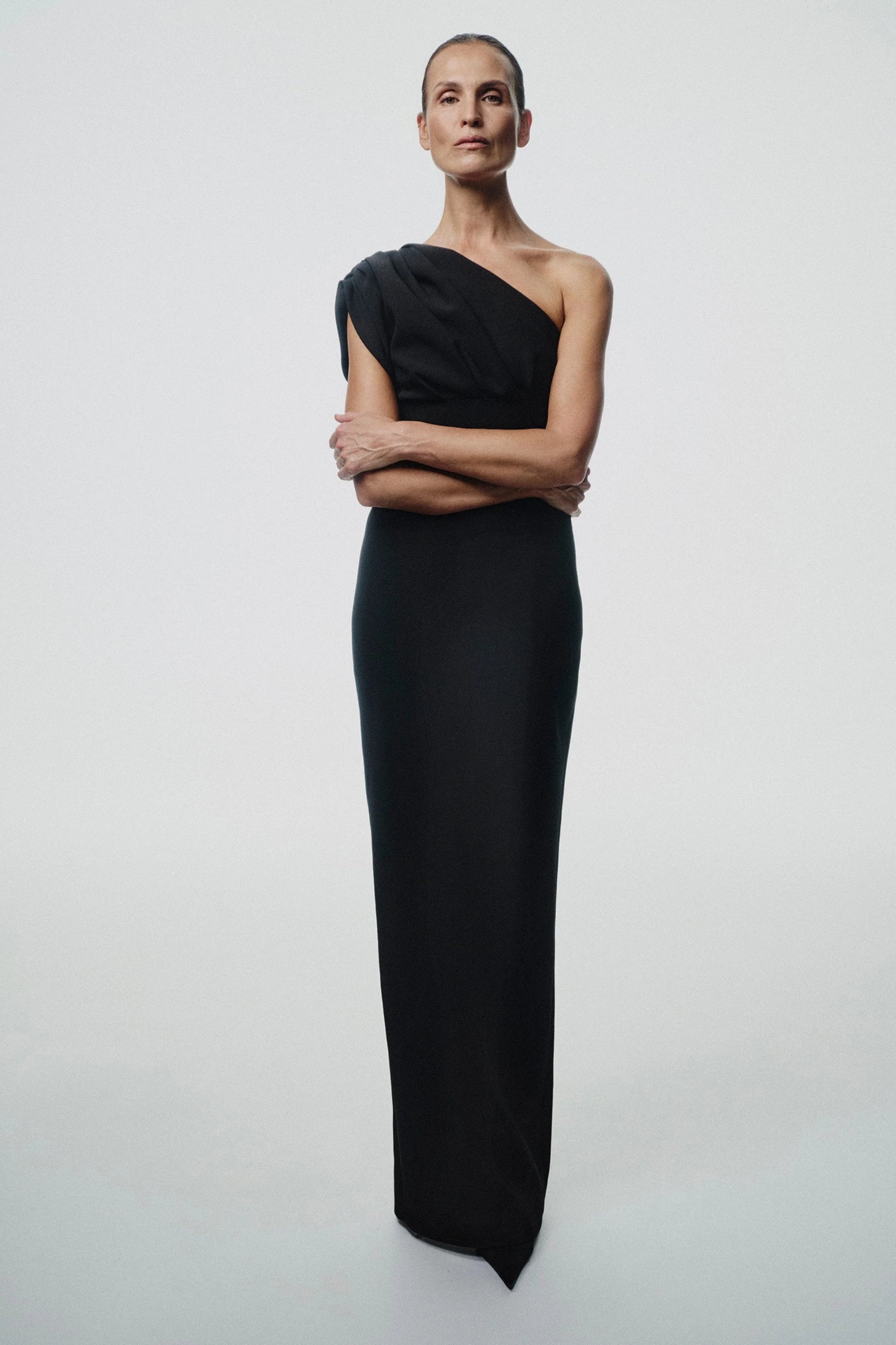 Winnie Gown in Black