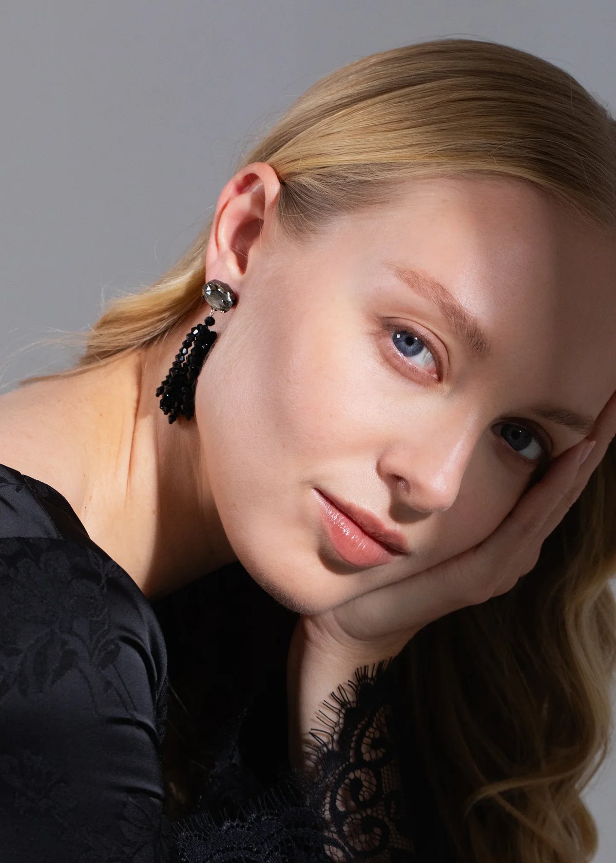 Ryah Earrings in Black Diamond