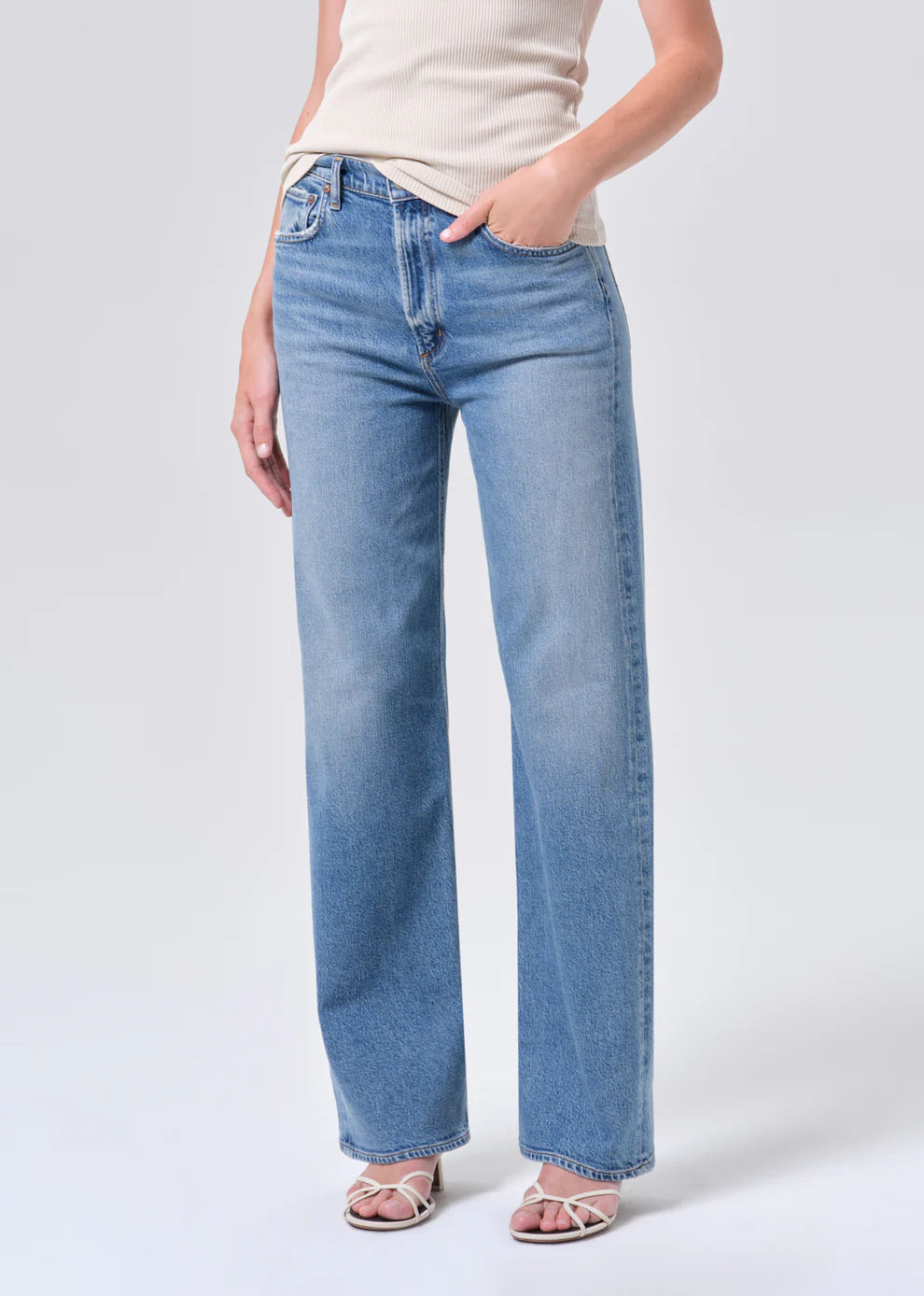Ren Jean 32" in Measure