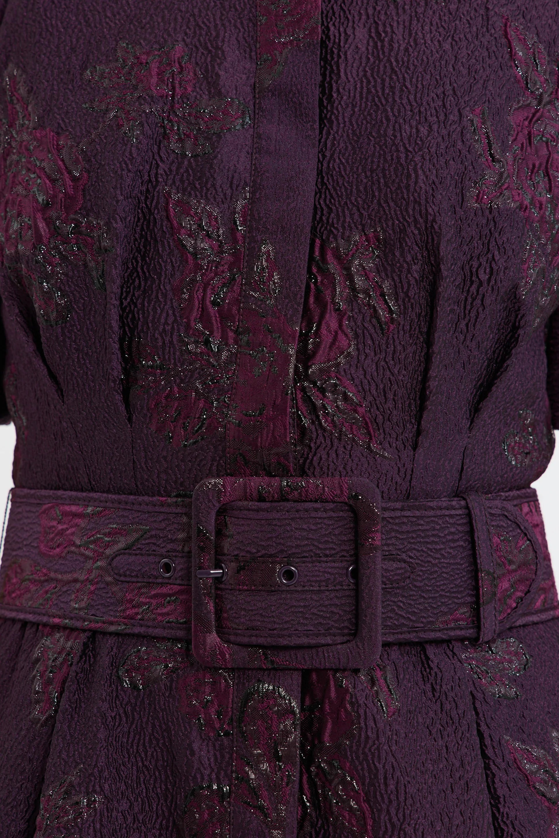 Afina Short Sleeve Gown in Blackberry