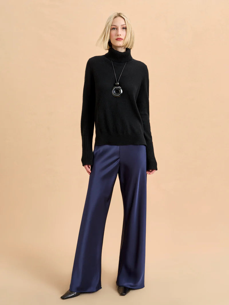 Colby Pant in Midnight