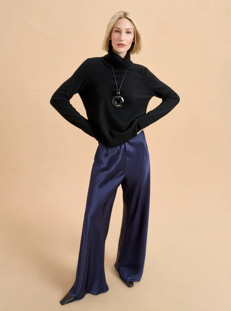 Colby Pant in Midnight