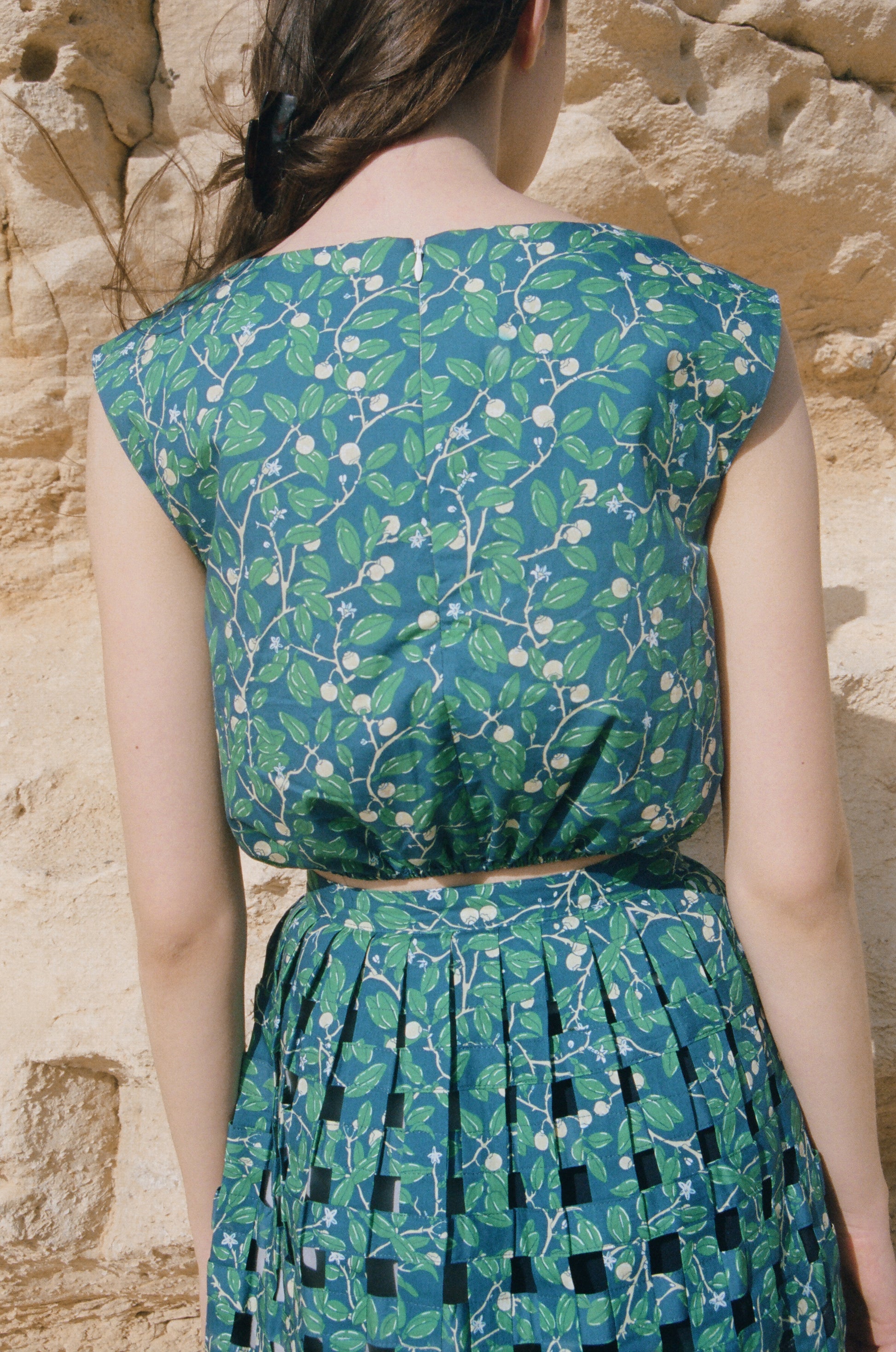 Cinched Top in Dark Blue Limes
