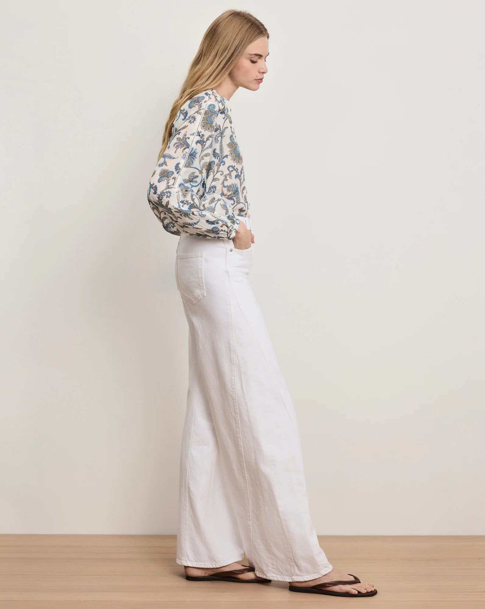 Vicki Extra-Wide-Leg Jean in White