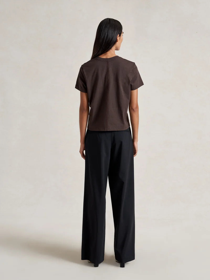 Mol Tee in Chocolate