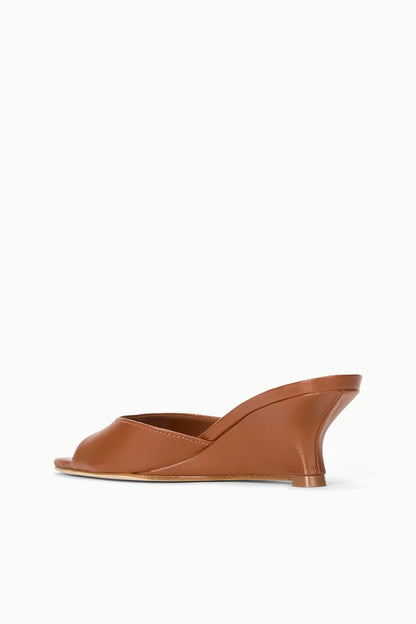 Brigitte Wedge in Tabac