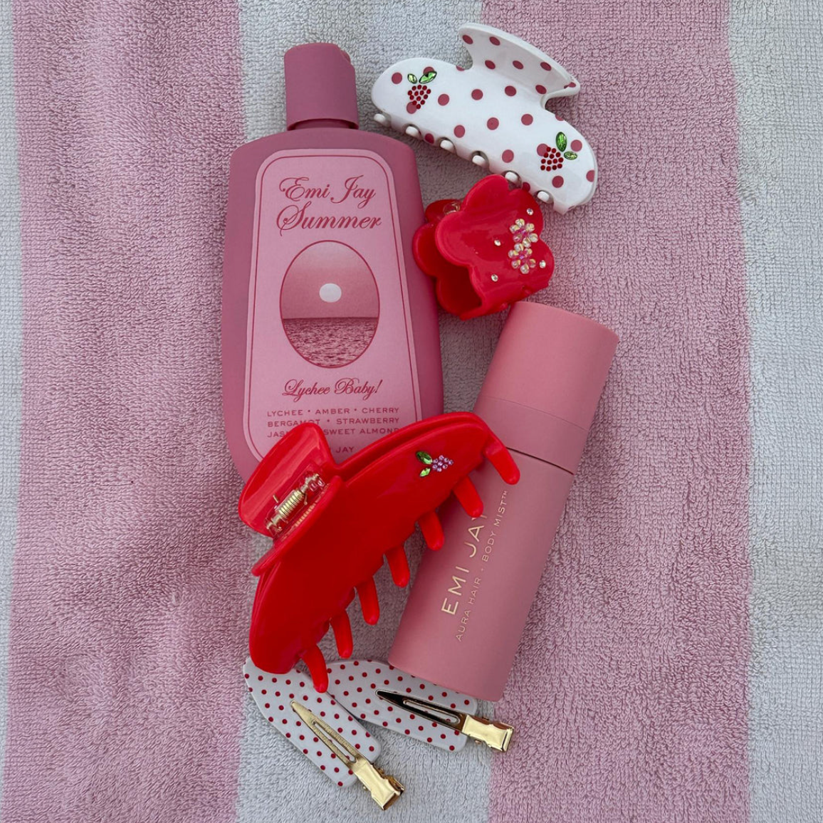 Sweetheart Clip in Coconut Berry Dot