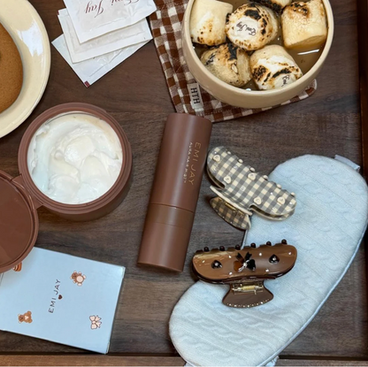 Sweetheart Clip in Cocoa Cashmere by Emi Jay