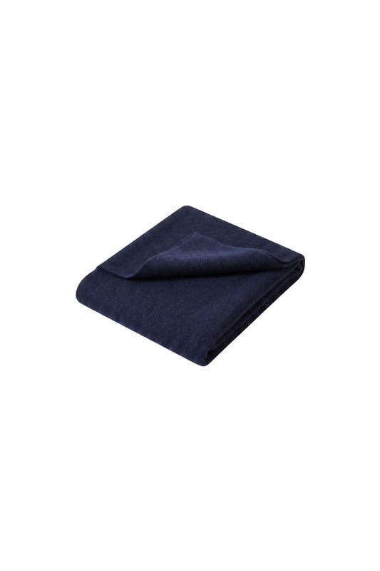 Passport Travel Wrap in True Navy