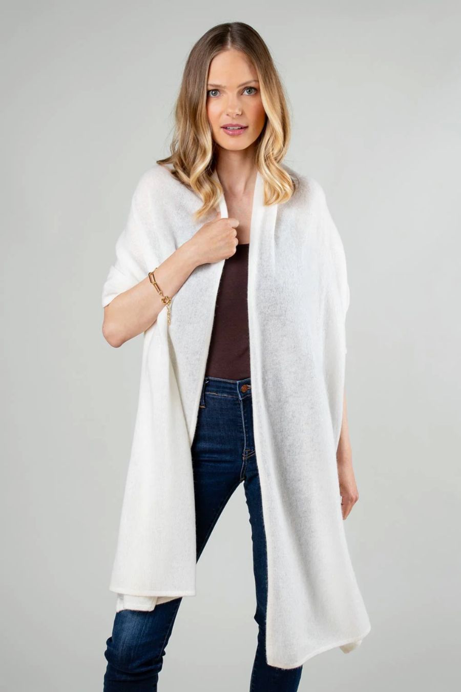 Passport Travel Wrap in Ivory