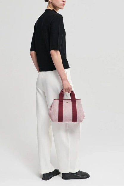 Rue de Verneuil Traversée S Burgundy, quilted equestrian saddle pad — front view