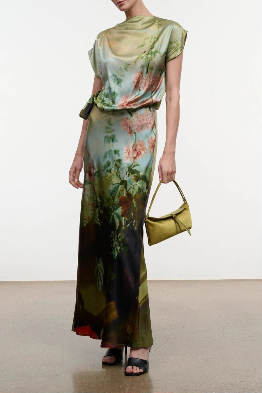 Eve Clutch in Wasabi