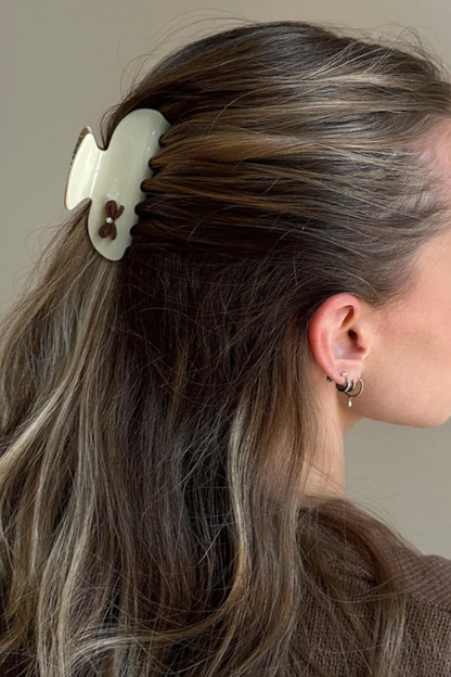 Sweetheart Clip in Vanilla Chai by Emi Jay