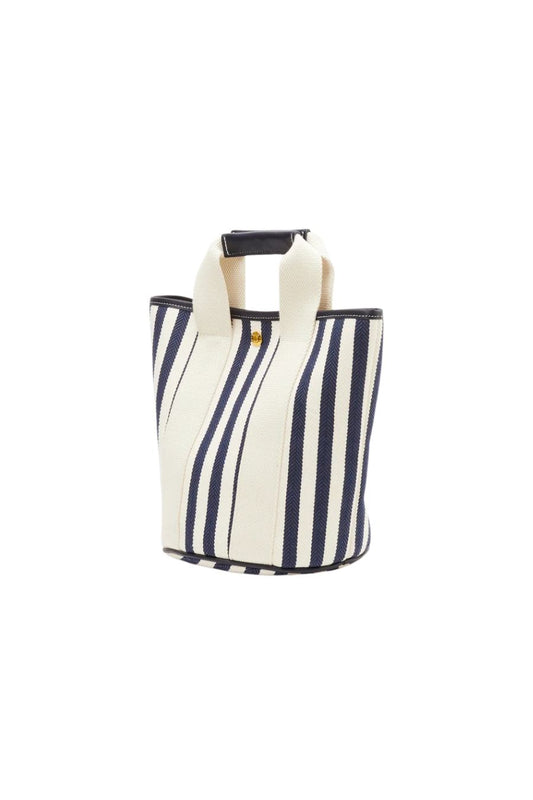 Cruise Bucket S in Palais Royal Navy
