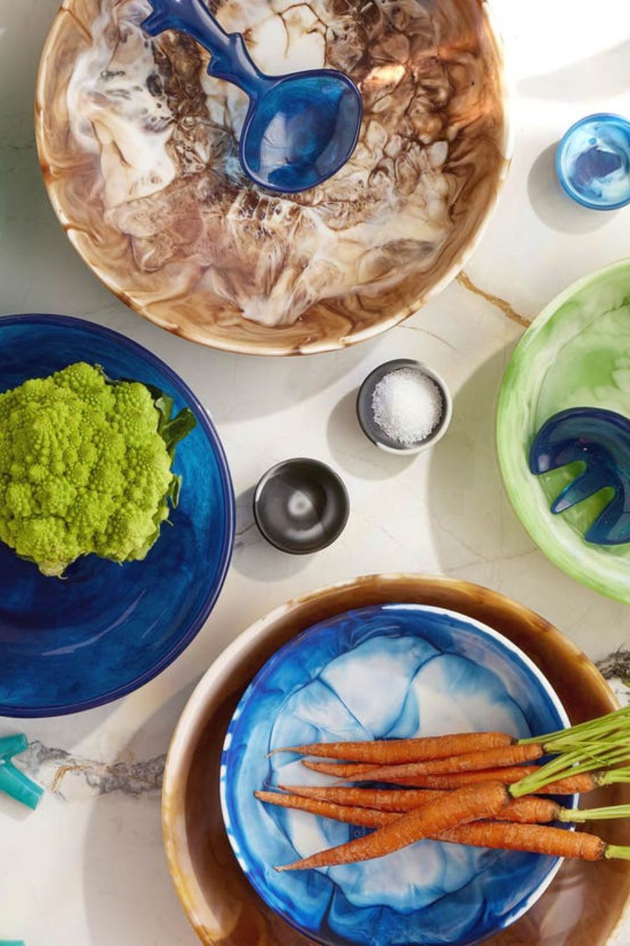 Hugo 10" Serving Bowl in Blue