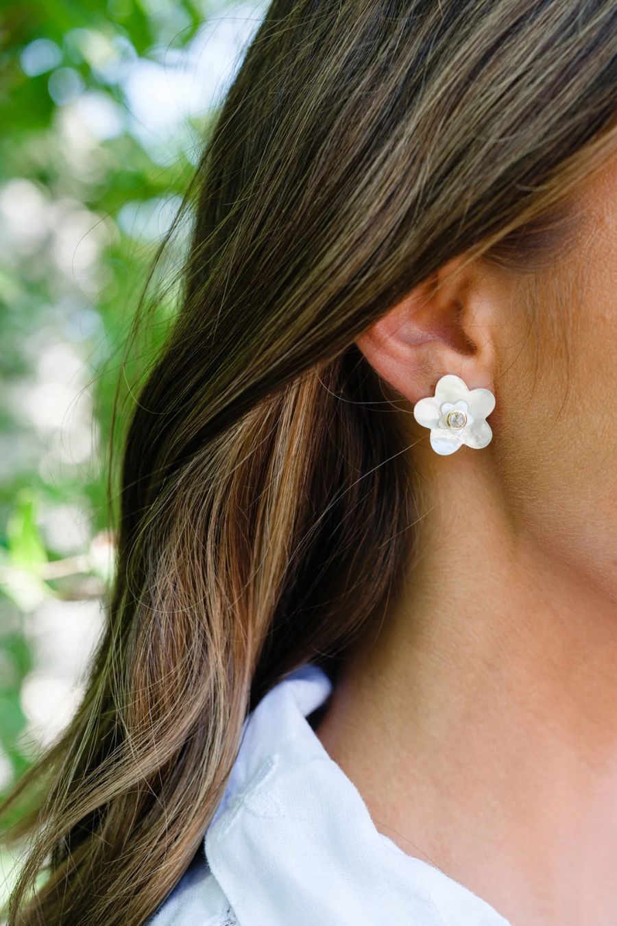 Azalea Stacked Stud in White