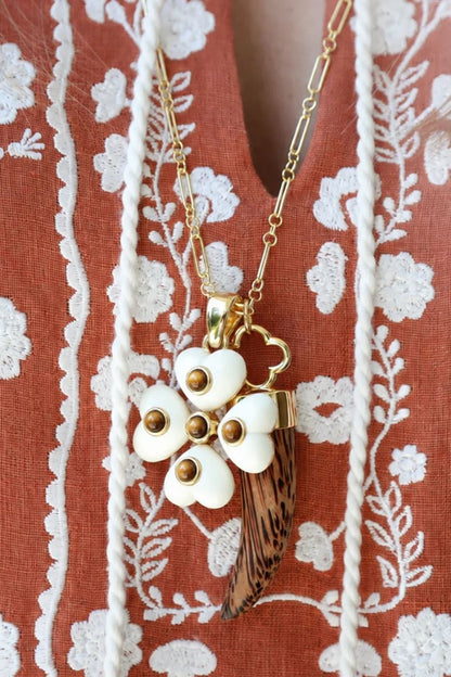 Trefle Pendant in Tiger's Eye