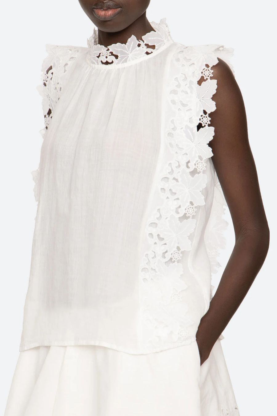 Eleannora Top in White