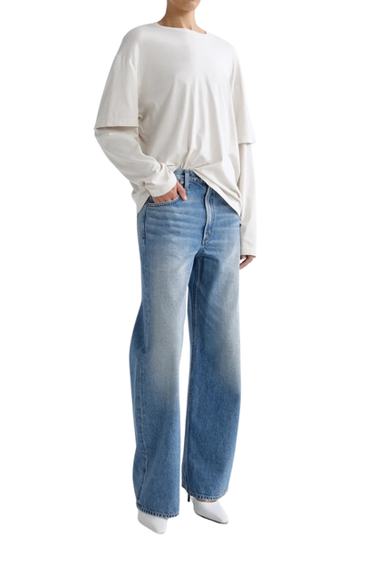Low Curve Jean in Venture