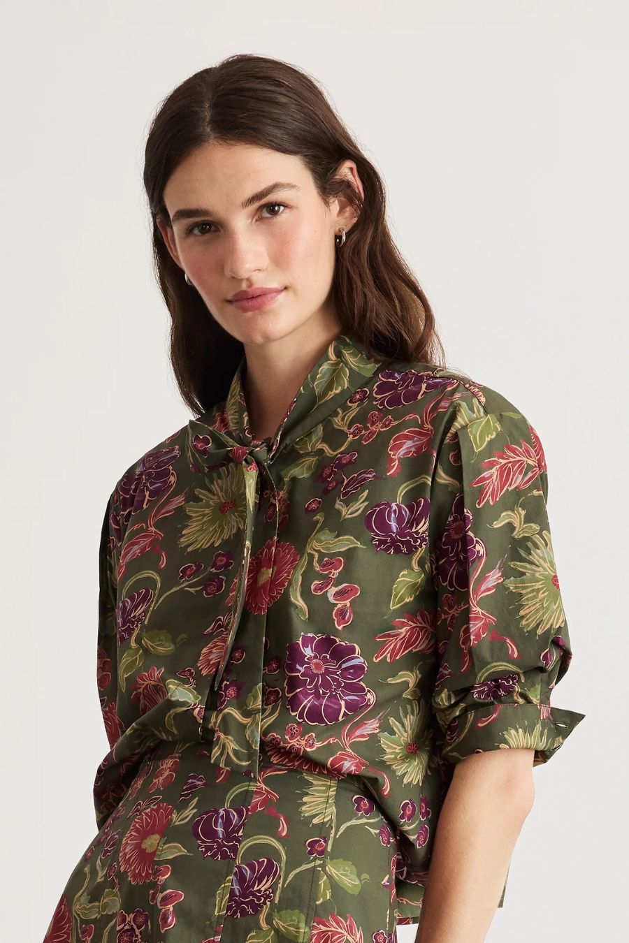 Anna Top in Army Multi