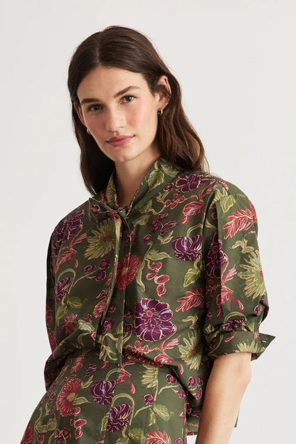 Anna Top in Army Multi