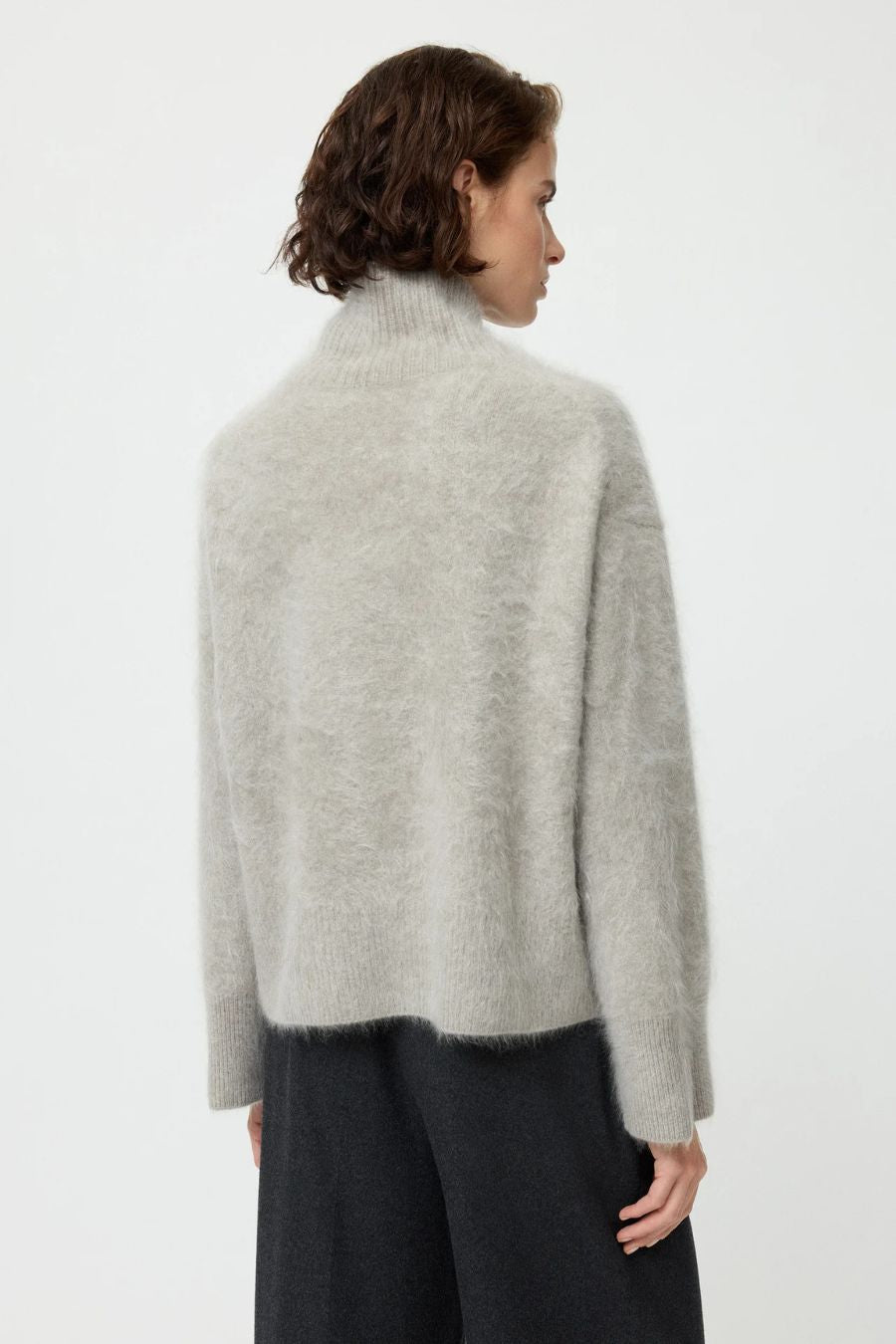 Brushed Boyfriend Turtleneck in Greige
