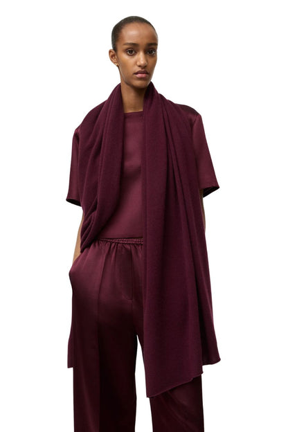 Knitted Scarf in Bordeaux