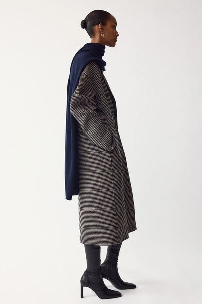 Knitted Scarf in Navy