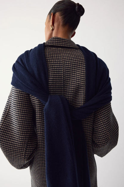 Knitted Scarf in Navy