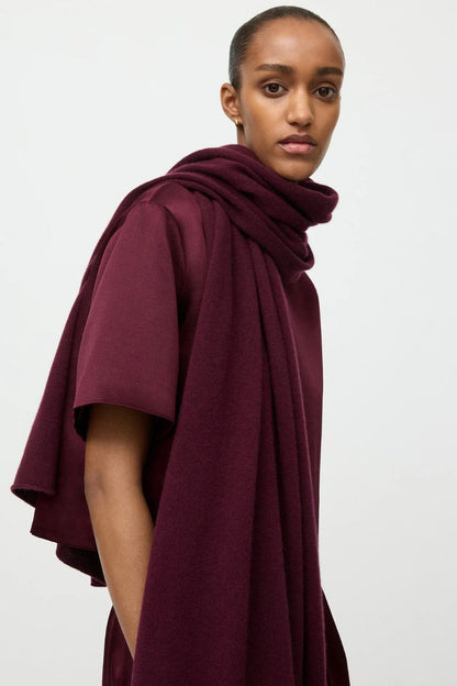 Knitted Scarf in Bordeaux