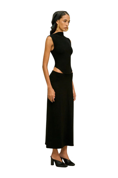 Infinity Skirt in Black