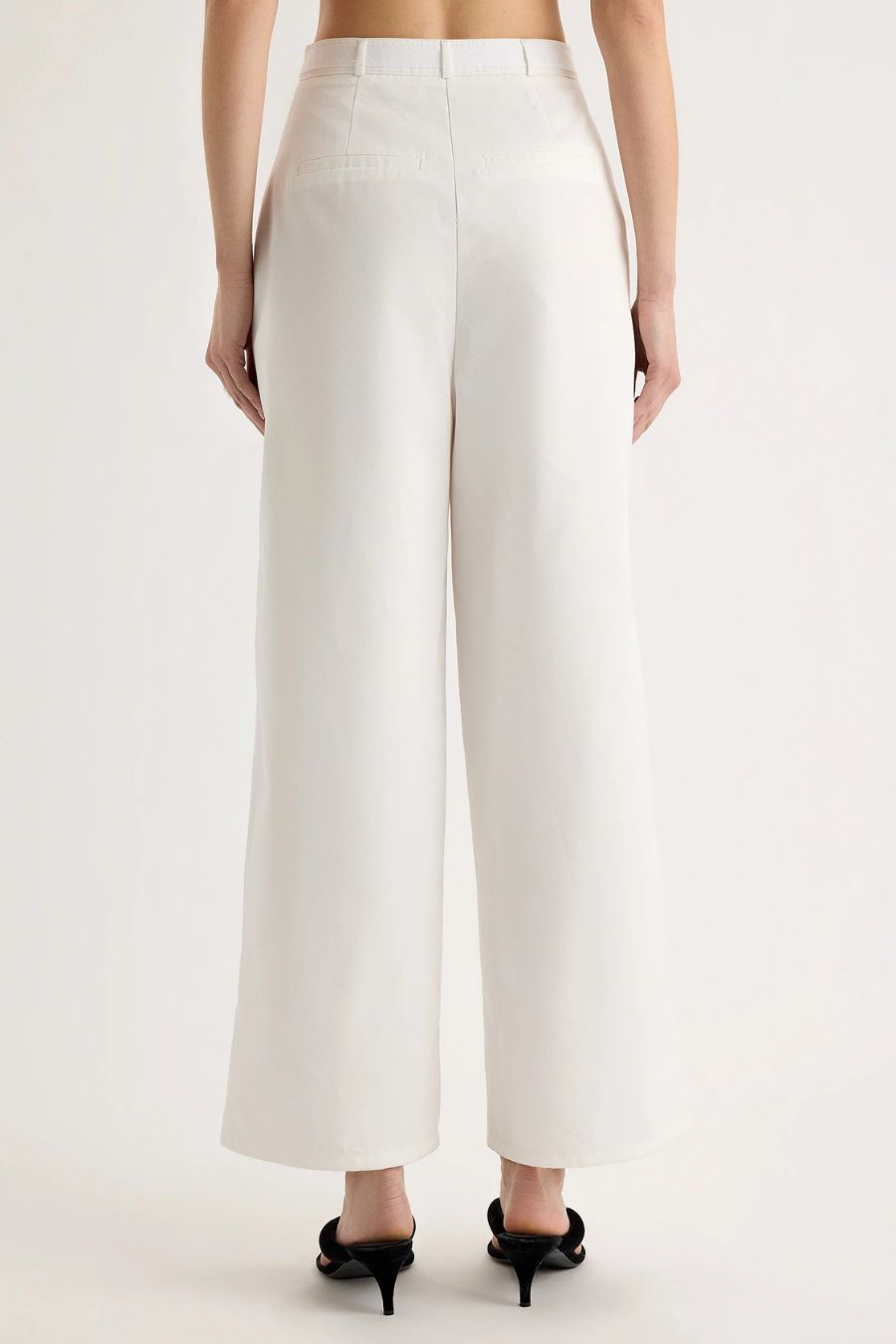 Niebla Pant in White