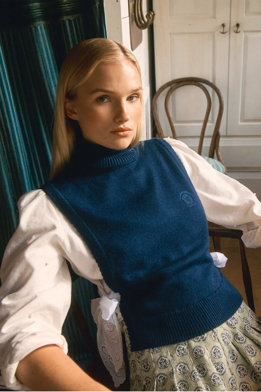 Lizzie Sweater in Navy