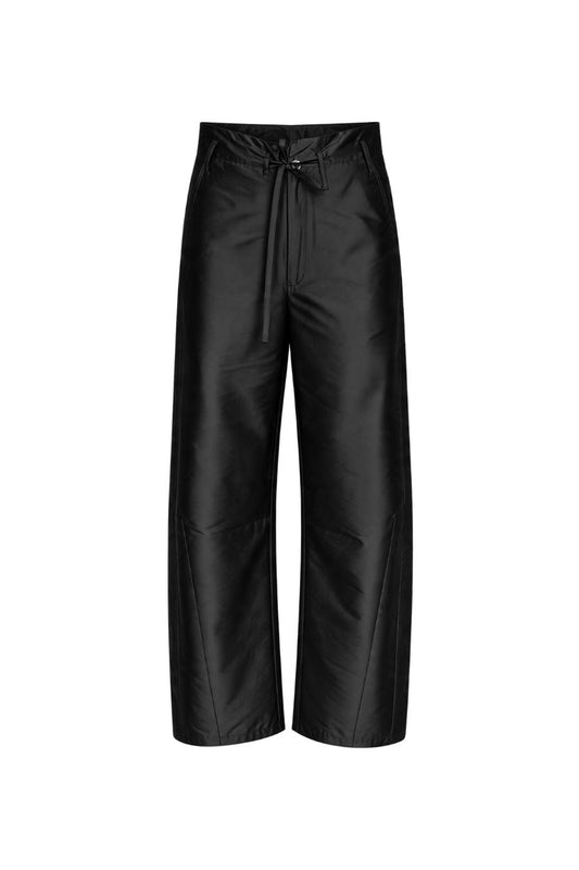 Techno Taffeta Barrel Pant in Black