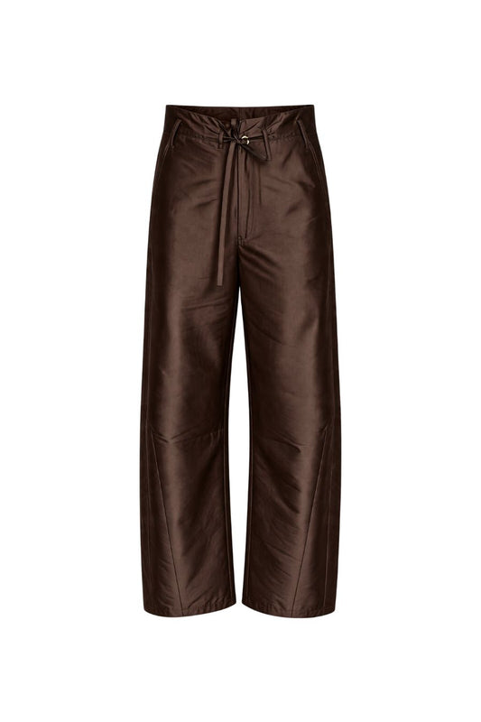Techno Taffeta Barrel Pant in Chocolate