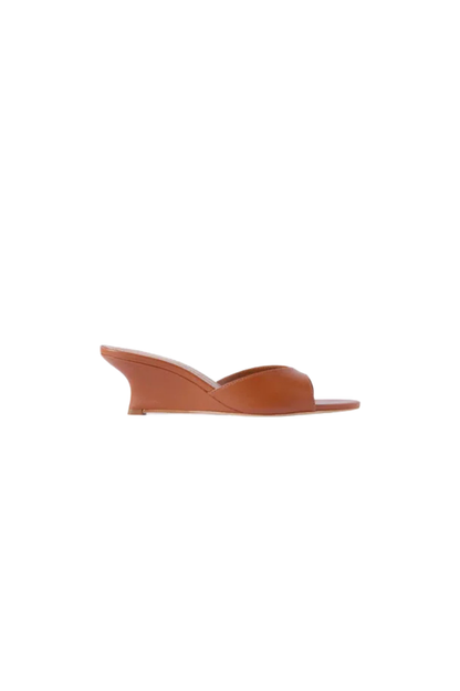 Brigitte Wedge in Tabac