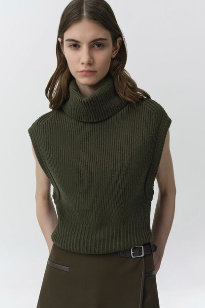 Maple Top in Dark Olive
