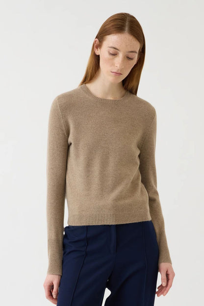 Lyra Cashmere Sweater in Fawn