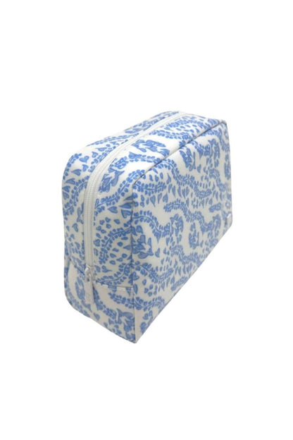 Luxe Gloss Wash Bag Medium in All Heart Blue