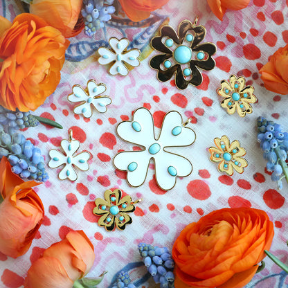 Majorelle Stud in Turquoise