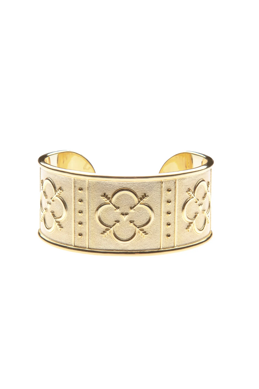 LOVE Quaterefoil Cuff