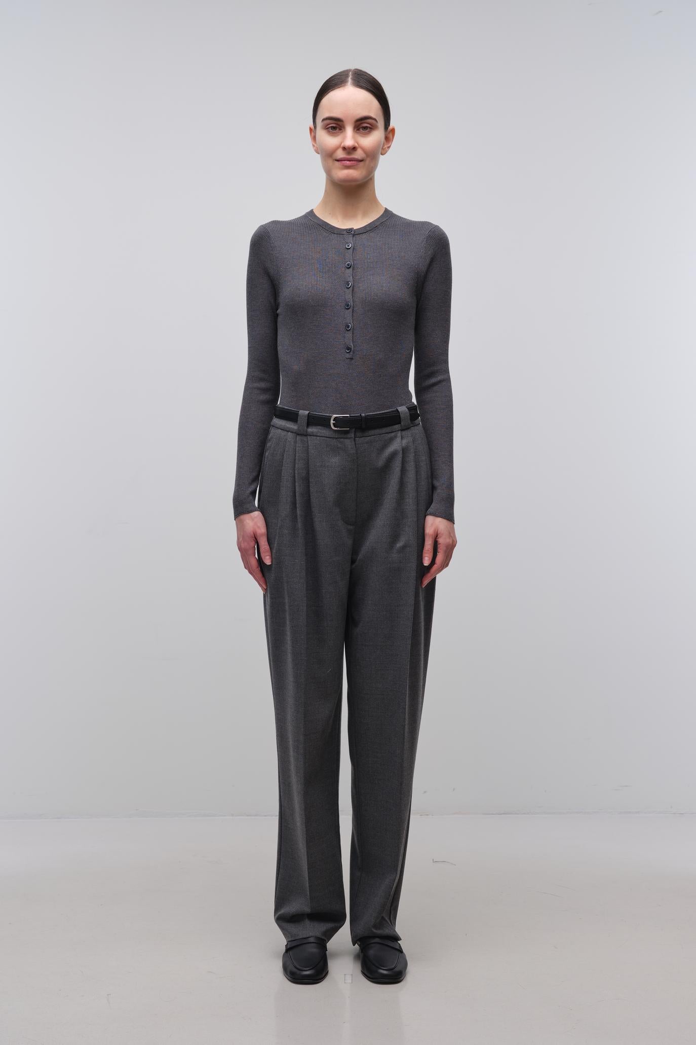 Tavar Pants in Dark Charcoal